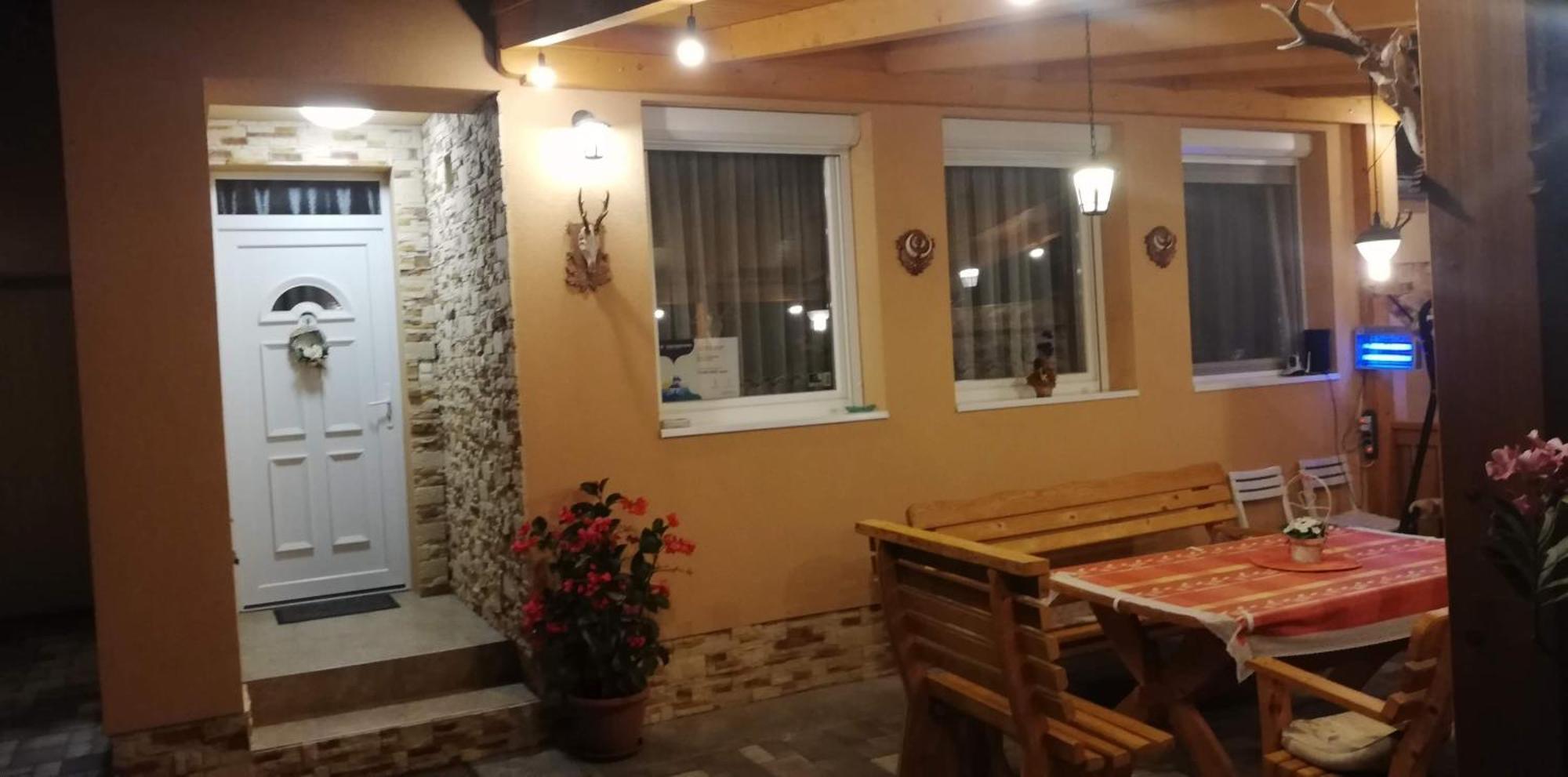 Agica Vendeghaz Βίλα Andornaktálya Εξωτερικό φωτογραφία